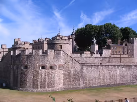 london_castle_1