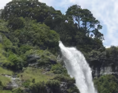 Matukituki Waterfalls