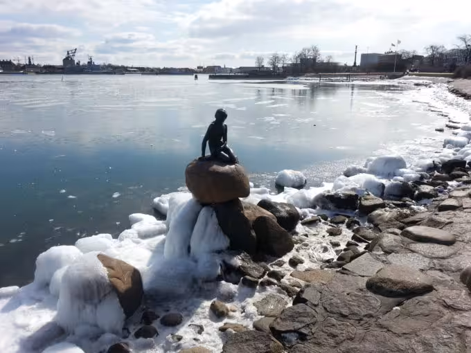 The magnificent København mermaid. This apparently won a prize as one of the most overrated tourist venues in Europe.