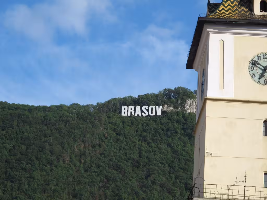 View of the Brașov sign on Tâmpa