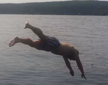 Marco diving