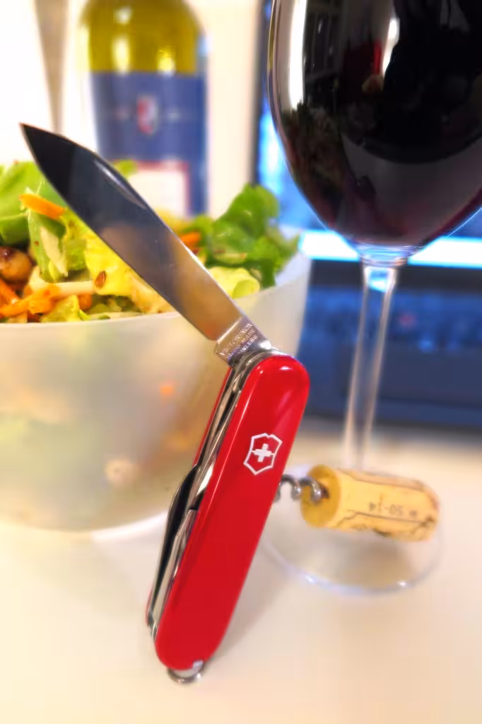 victorinox-knife