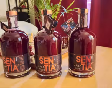 Sentia Red